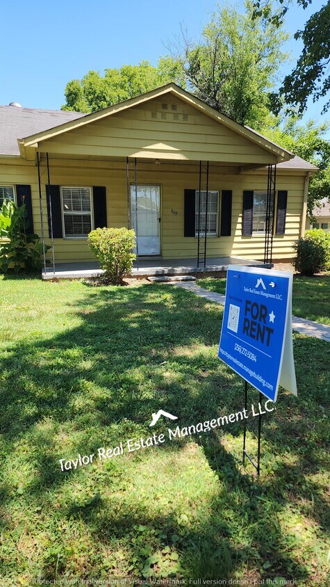 Primary Photo - 209 Foy Ave