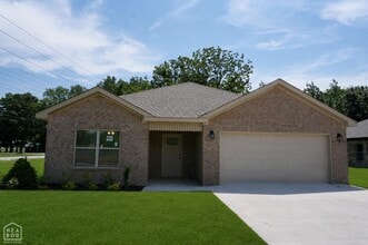 Building Photo - 5400 Lotus Street