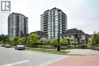 Building Photo - 555 Delestre Ave