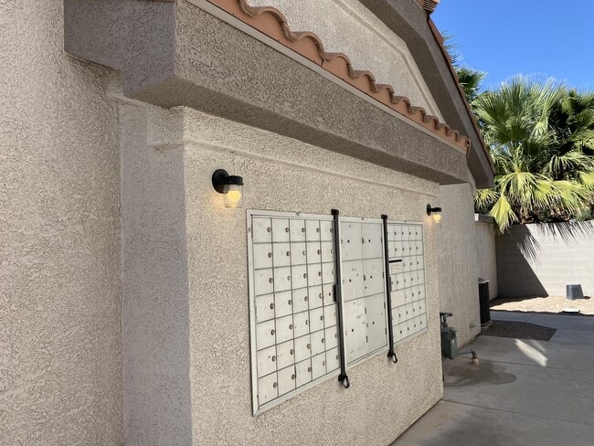 Building Photo - 3980 E Owens Ave