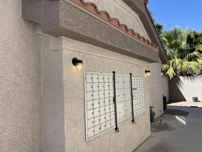 Foto del edificio - 3980 E Owens Ave