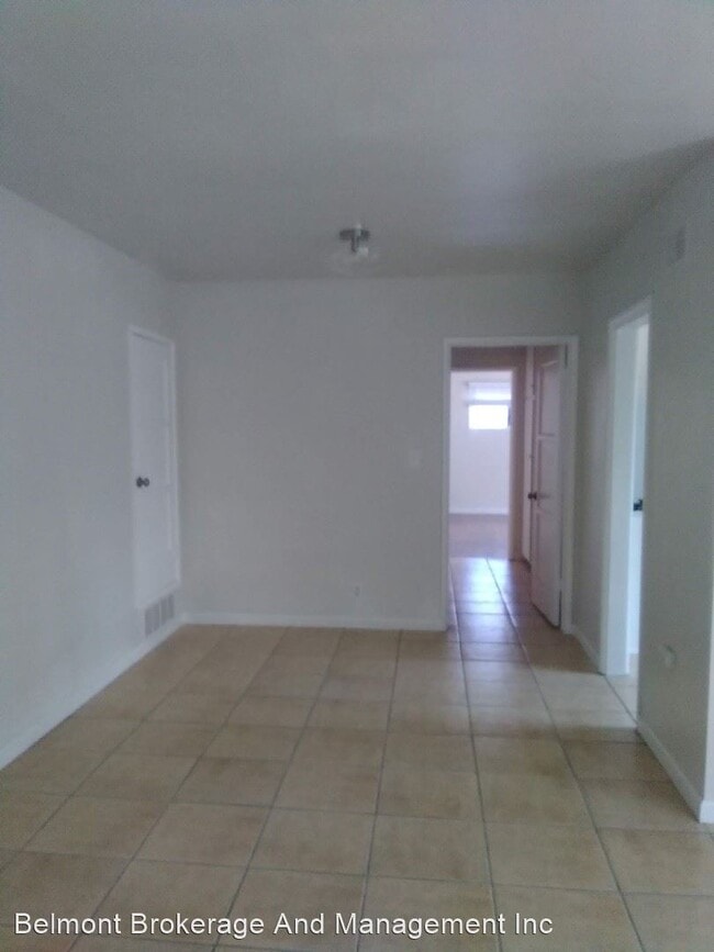 Building Photo - 30 N Alboni Pl