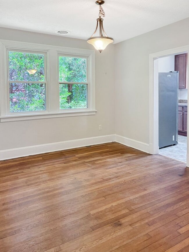 Building Photo - 2 Bedroom House in Chesterfield, VA