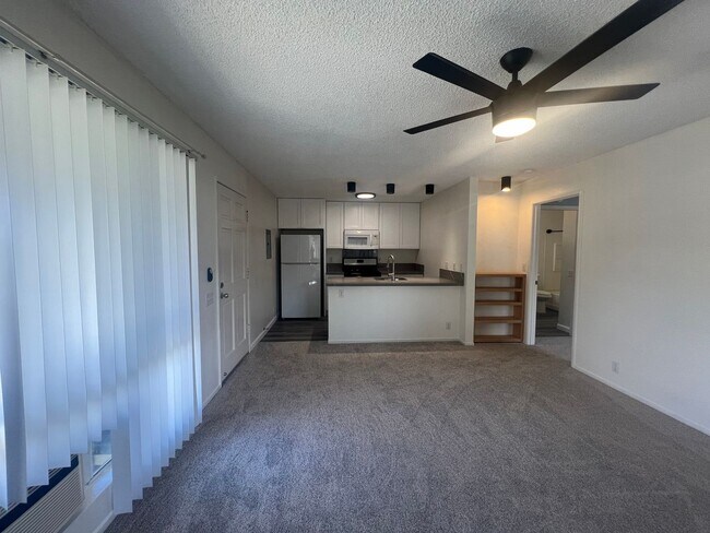 Foto del edificio - 1br/1ba/1pkg - Sun Rise