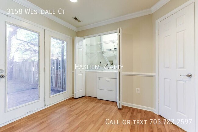 Foto del edificio - 3158 Westdale Ct