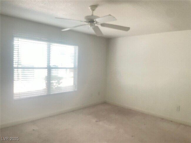Foto del edificio - 5055 W Hacienda Ave