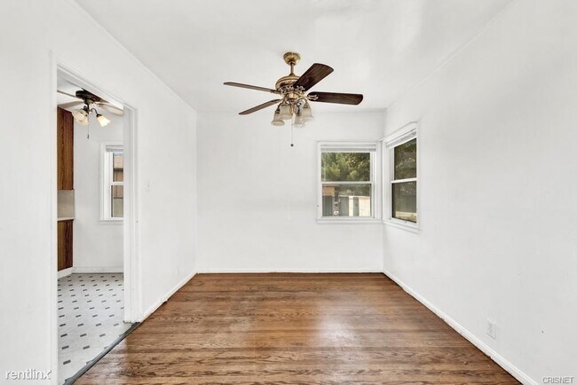Foto del edificio - 5 br, 3 bath House - 6612 Saloma Ave