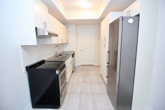 Building Photo - 33 Creekbank Rd