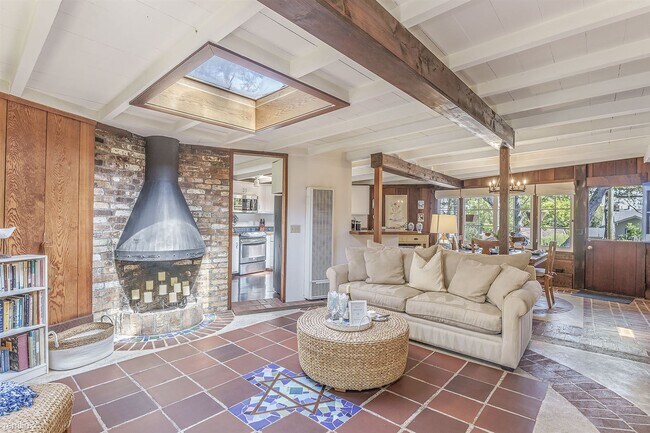 Foto del edificio - 2 br, 1 bath House - 3876 Huckleberry Hill