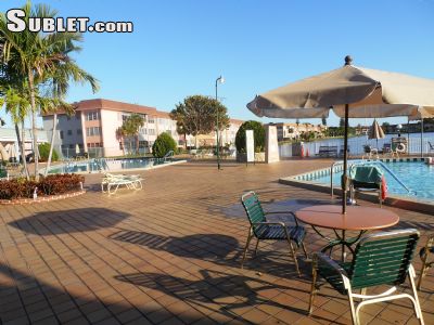 Building Photo - 1501 NE Miami Gardens Dr