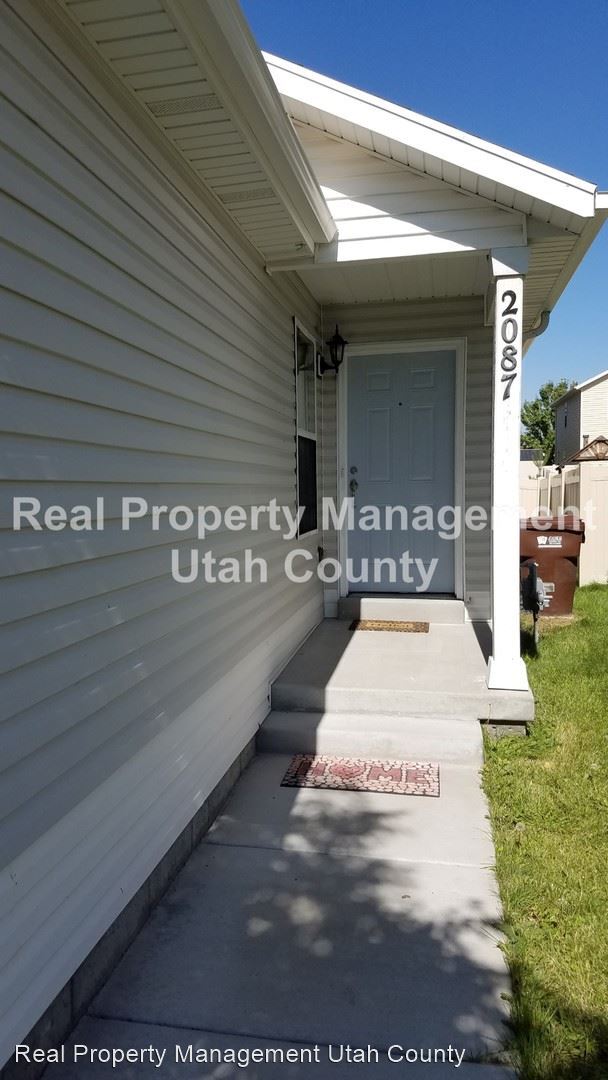 Building Photo - 3 br, 2 bath House - 2087 E Summit Way