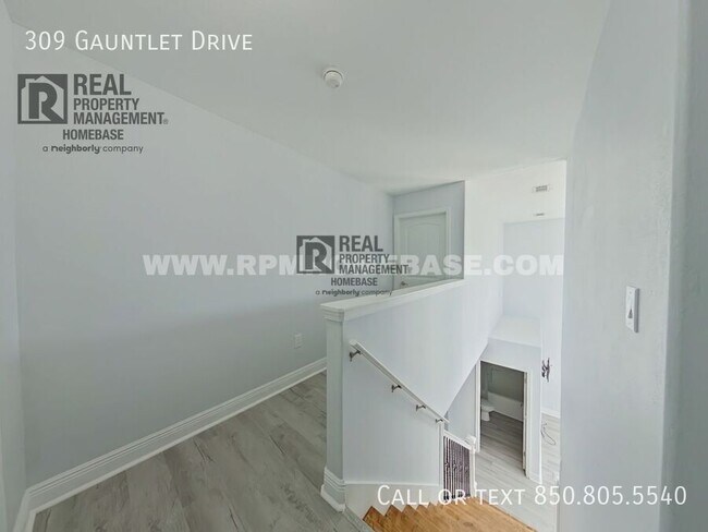Foto del edificio - 309 Gauntlet Dr