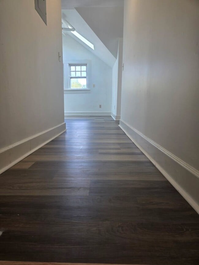 Building Photo - 3746 W 39th St