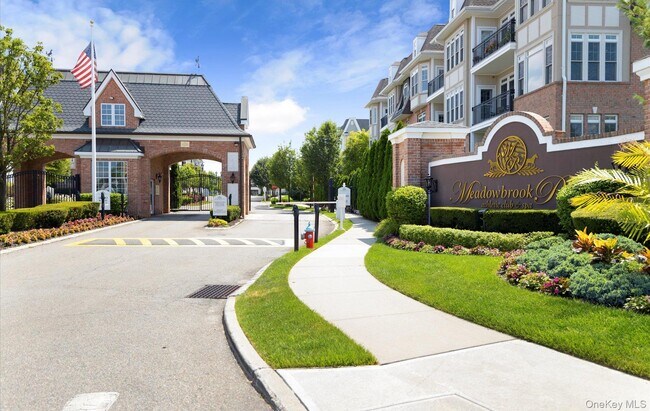 Foto del edificio - 702 Equestrian Way