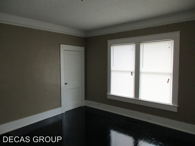 Building Photo - 4709 Avenue R