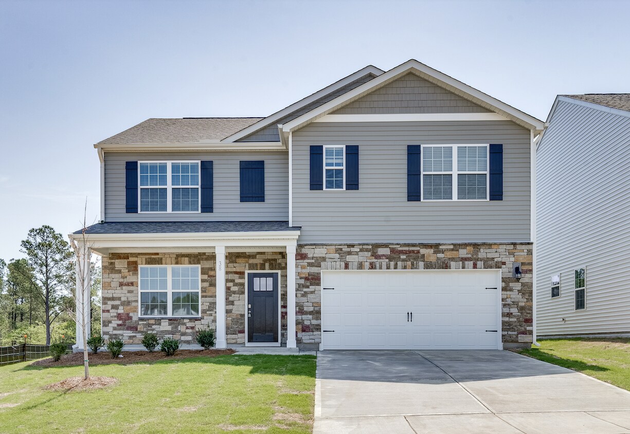 Primary Photo - "Spacious 5-Bedroom Haven in Fuquay-Varina!"
