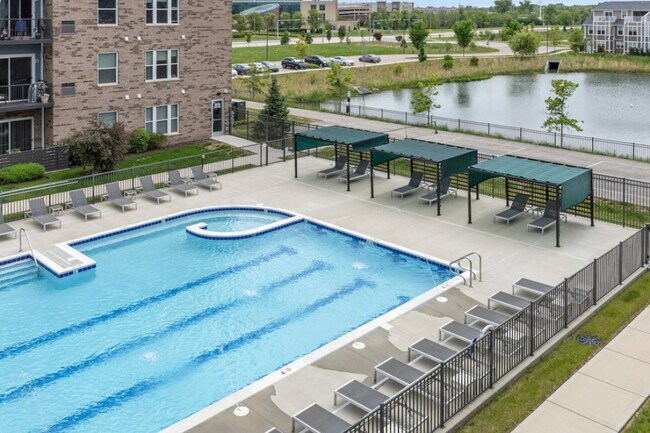 Foto del edificio - 28294 Ferry Rd