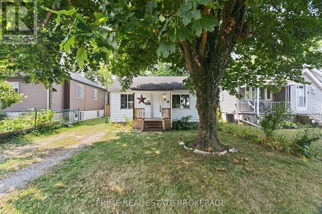 Building Photo - 117 Stuart St