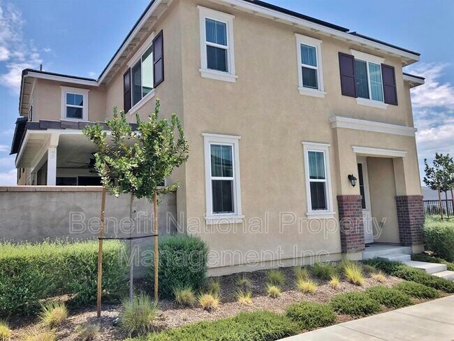 Building Photo - 41436 Yellow Birch St