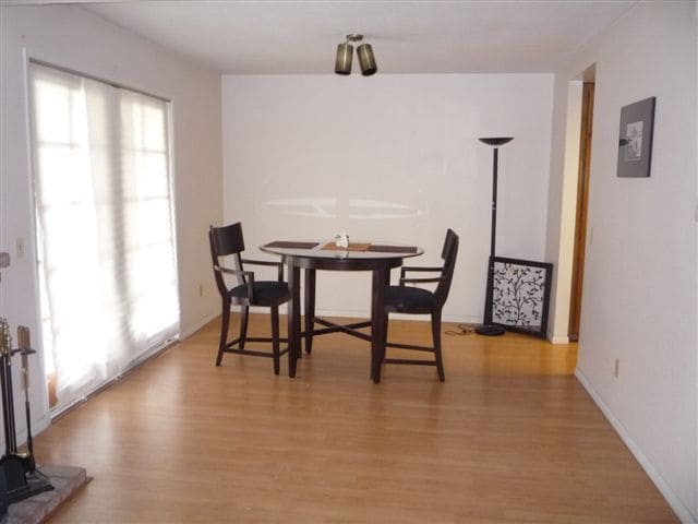 Foto del edificio - Spacious Updated Bonita Condo