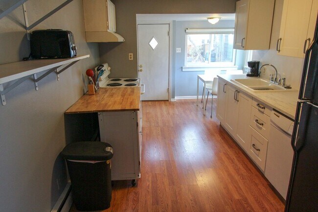 Foto del edificio - 1530 Pine St