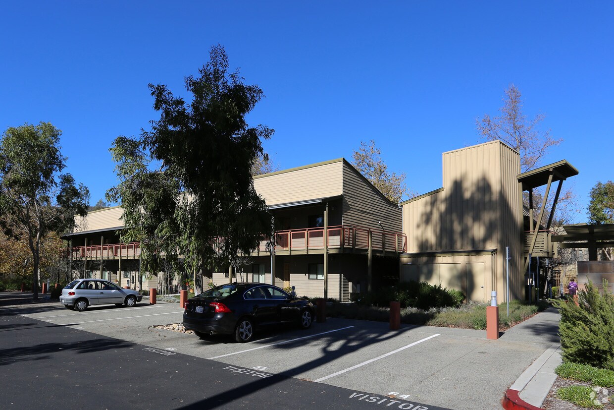 Foto principal - Brookview Village