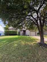 Building Photo - 2216 Quiet Wood Dr