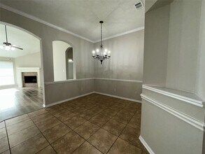Building Photo - 3715 Humble Dr