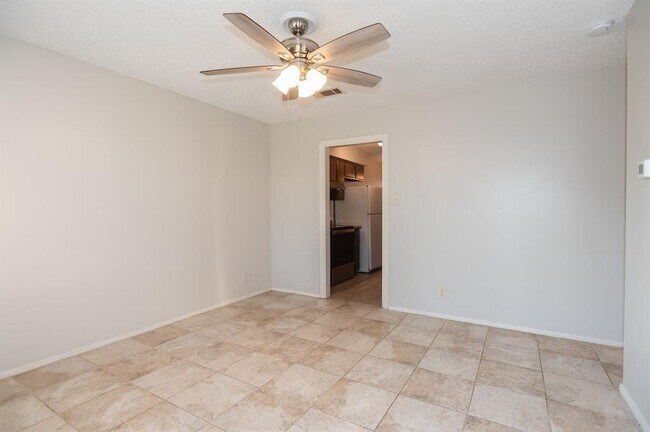 Building Photo - 3402 Willowrun Cove