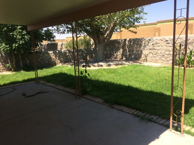 Building Photo - 1808 Jack Nicklaus Dr