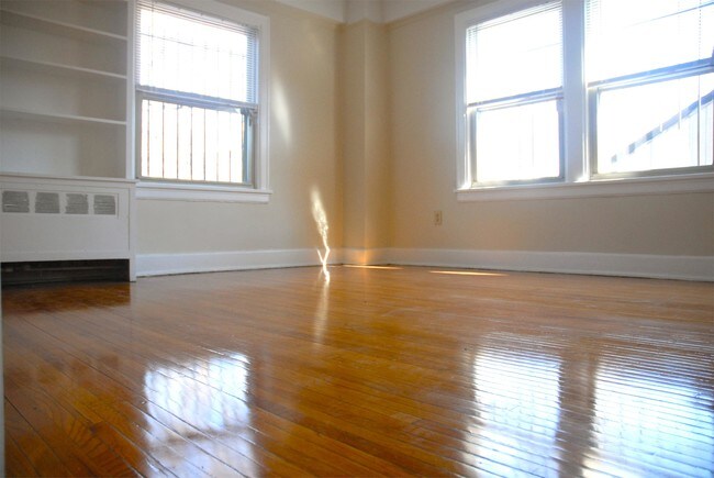 Foto del edificio - 1130 Parker St