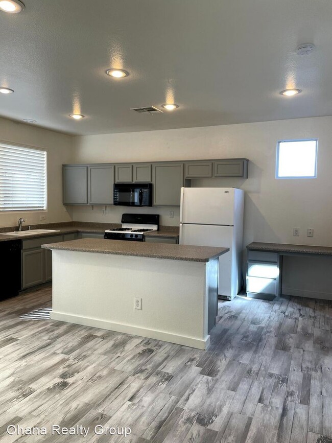 Building Photo - 3 br, 2.5 bath House - 6716 Firewood Drive