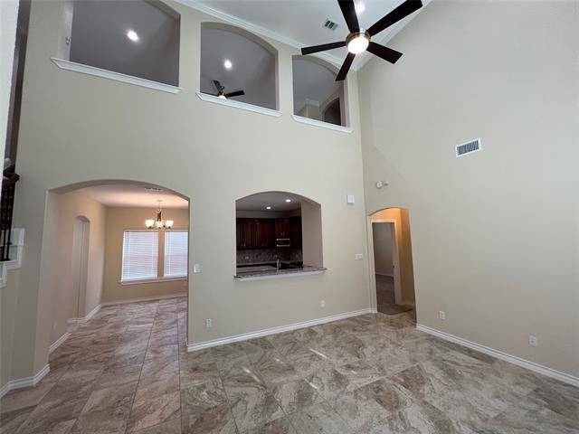 Building Photo - 114 N Lakeview Dr
