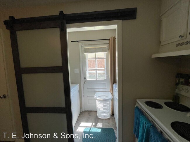 Foto del edificio - 3 br, 1.5 bath House - 1755 Camden Road