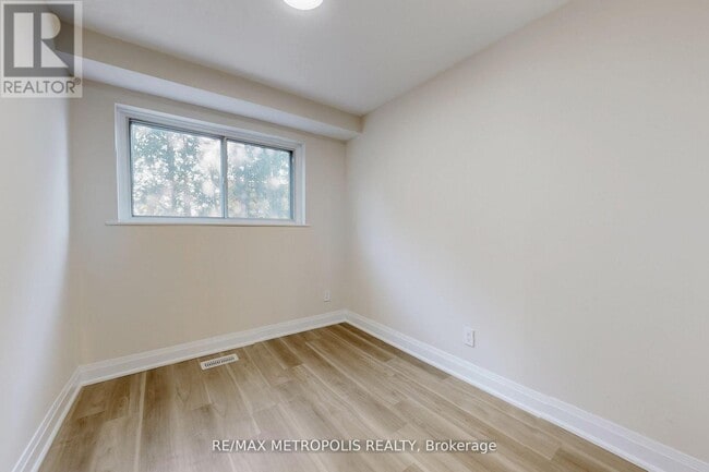 Building Photo - 85 Primula Crescent