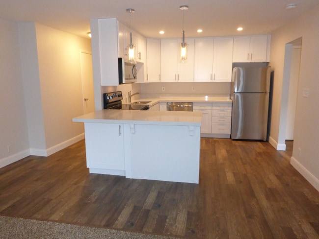 Photo - 172 W Clinton Ave Apartment