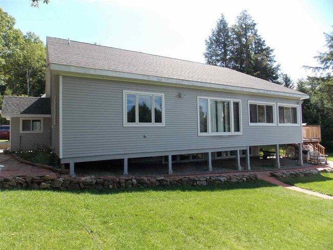 Foto del edificio - 40 Circle Point Rd