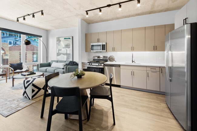 Building Photo - 411 W Chicago Ave