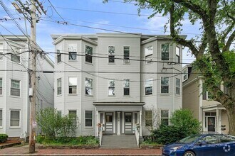 Building Photo - 64 Pleasant St