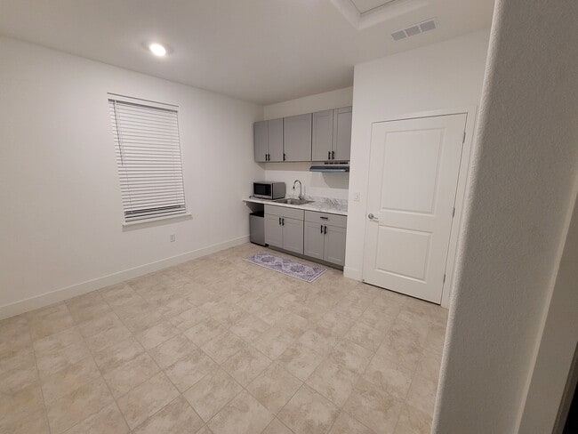 Building Photo - 8055 Monterey Pebble Way