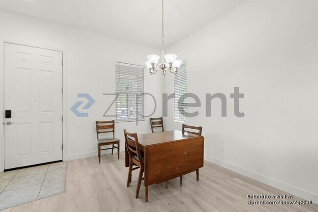 Foto del edificio - 4411 Natomas Central Dr