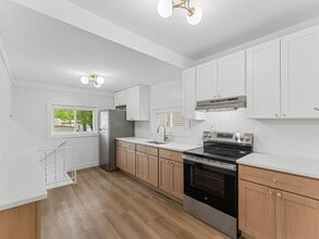 Building Photo - 8534 Orchard Ave