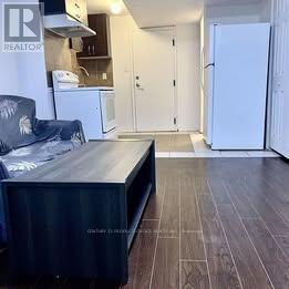 Building Photo - 40 Palm Tree Rd