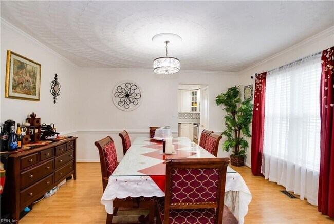 Foto del edificio - 2424 Sandyfalls Way