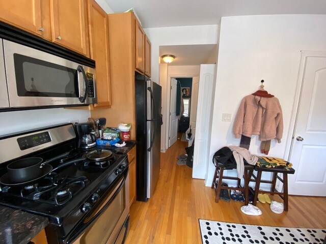 Foto del edificio - 1122 W Wellington Ave