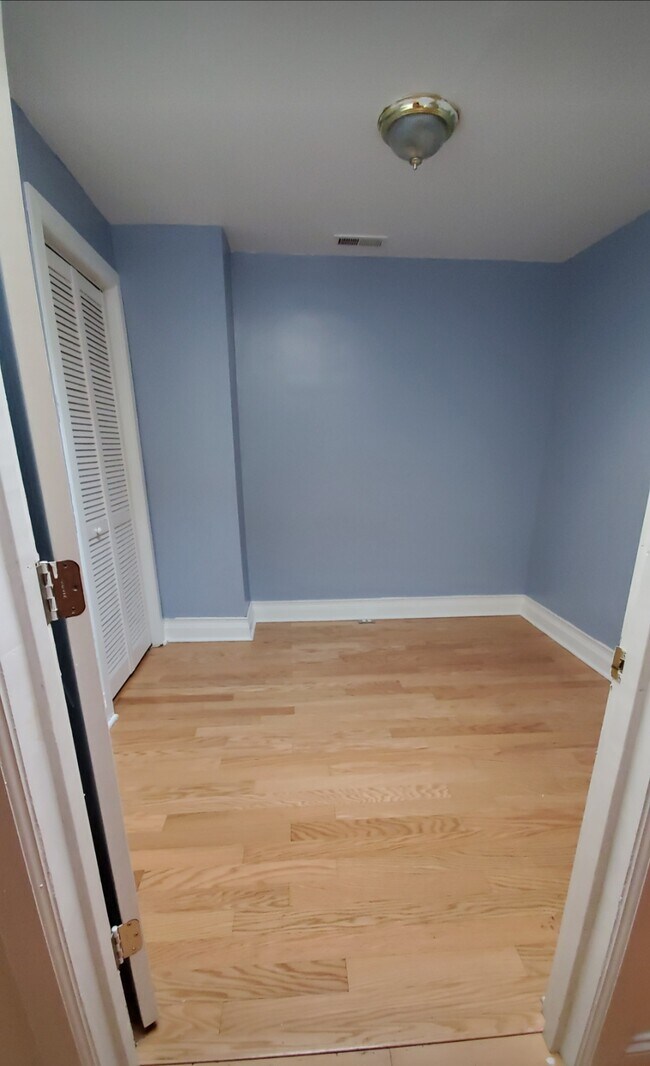 1 dormitorio - 2539 N Howard St