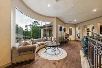 Building Photo - 2 Lacewood Ln