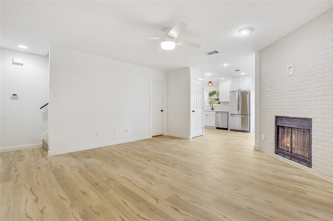 Building Photo - 1500 Woodlawn Blvd