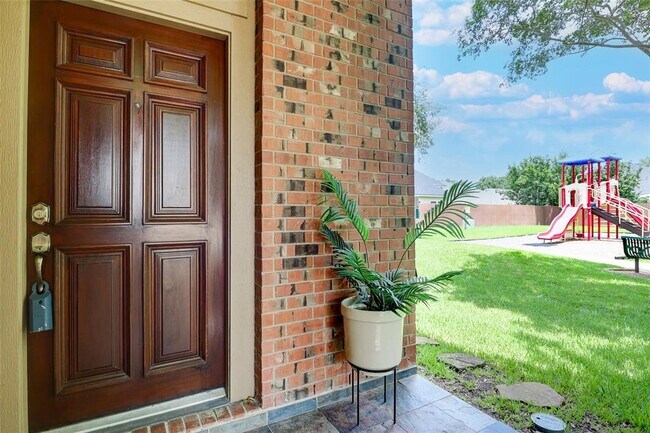 Foto del edificio - 5339 Canyon Hollow Dr