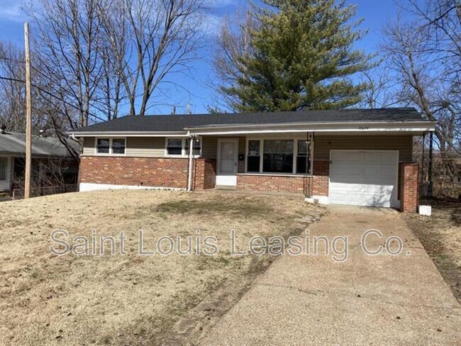 Building Photo - 9874 Lawnview Dr.